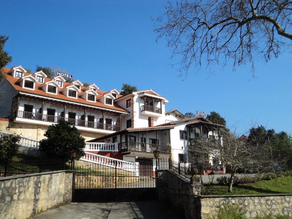 Hotel Solatorre Comillas Exterior foto